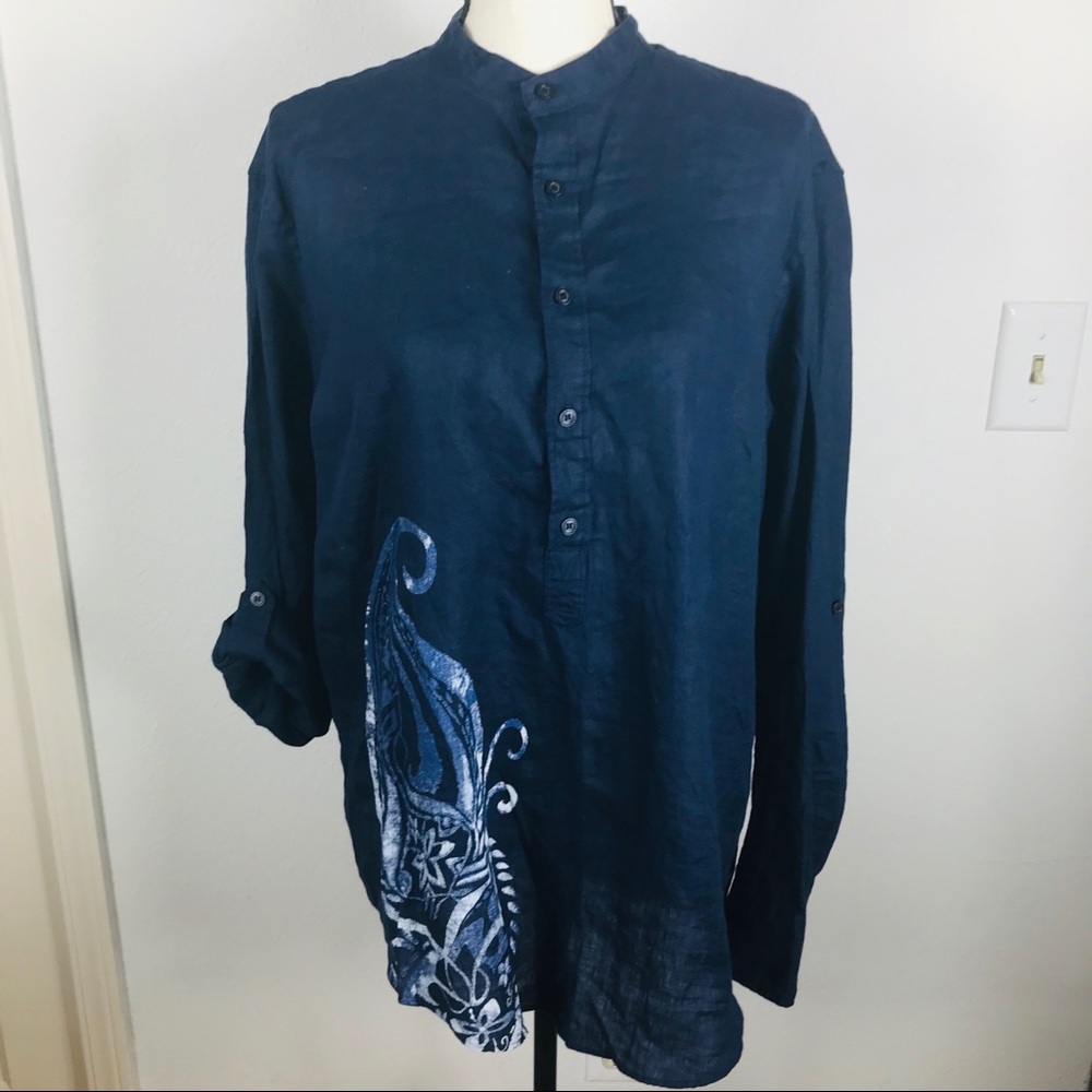 MURANO  NERO COLLAR BUTTON TAP SLEEVE PAISLEY TOP